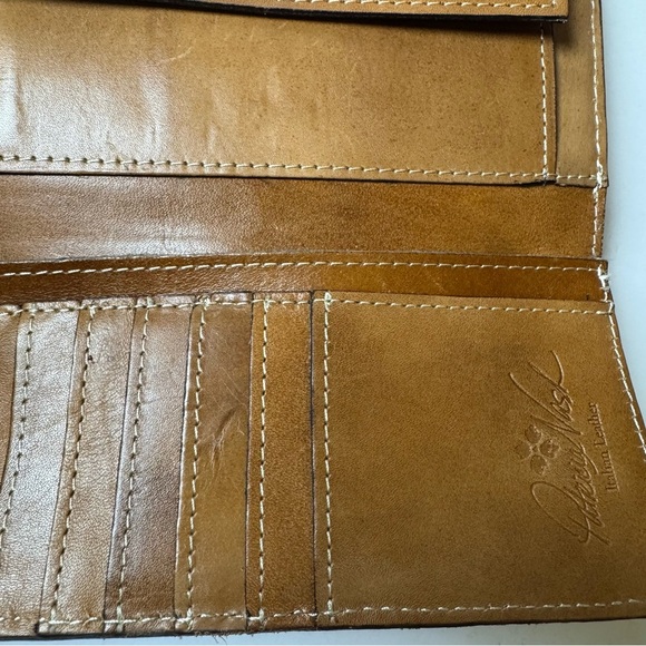 Patricia Nash Italian Leather Organizer Credit Card Wallet - Picture 11 of 16